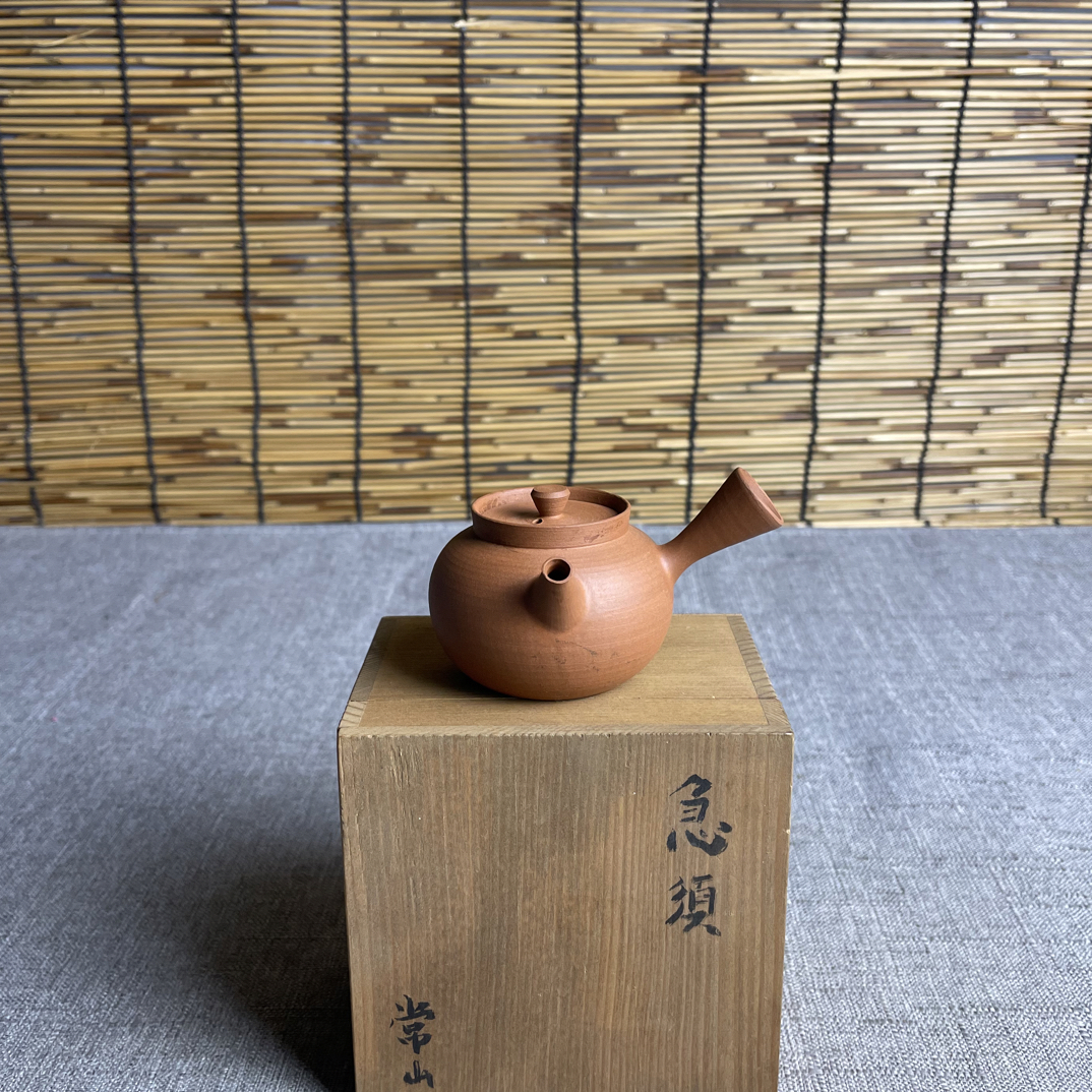 日本常滑烧山田常山家族·小常山款迷你朱泥急须