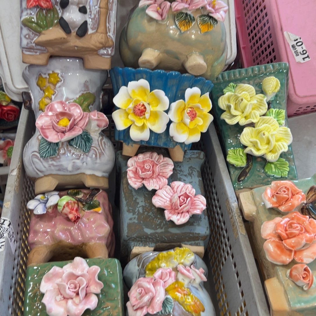 2051 花盆拍满20元发货，退款拉黑