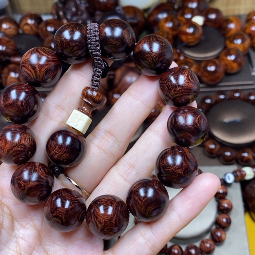 【闪购商品】花梨木类半**皮1.8-1.8-1.8