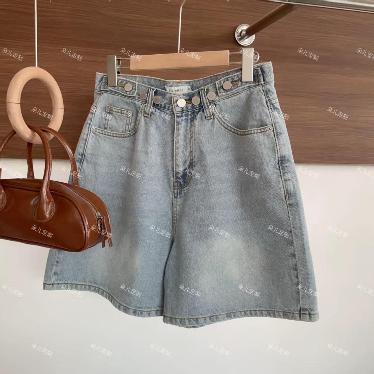 朵儿定制 【细雨】夏季简约休闲排扣牛仔短裤 IZ11