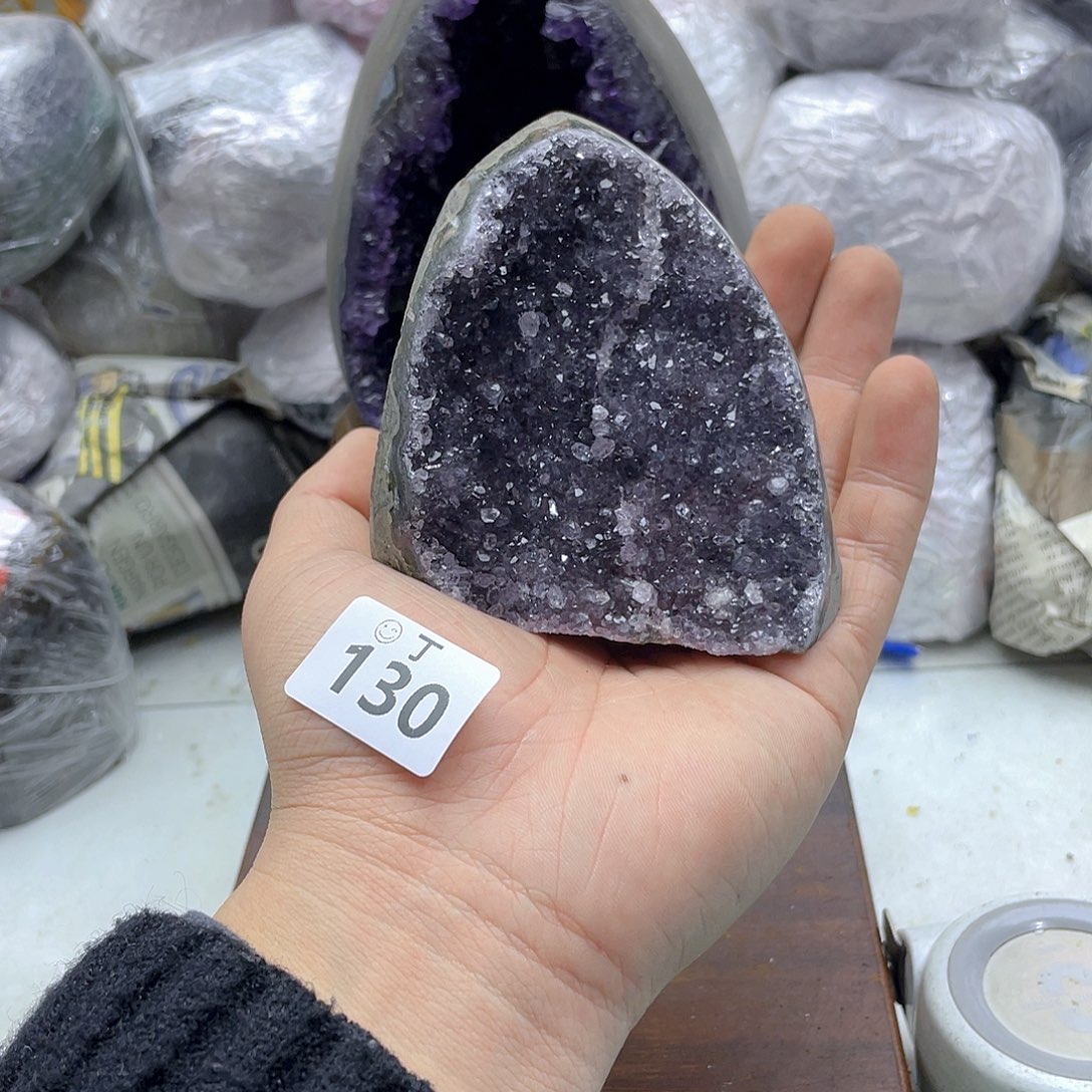 紫晶大型摆件（非配饰）未镶嵌