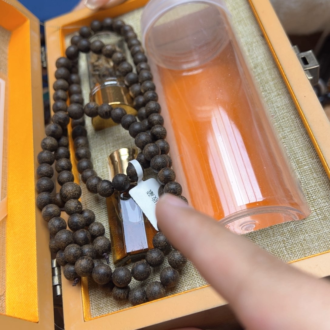 大叶紫檀（黑酸枝木类）