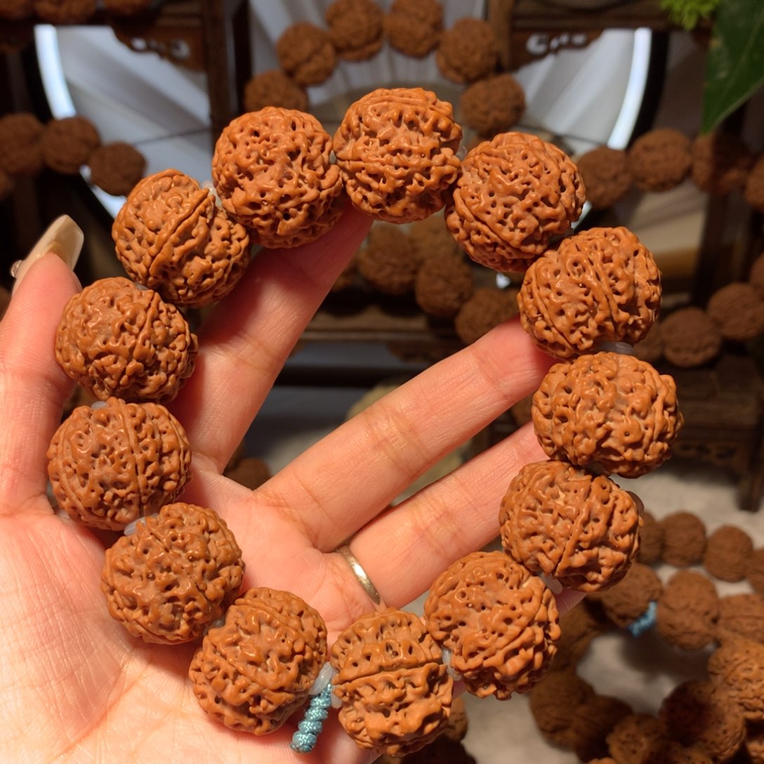 金刚菩提手串至*宝6。              