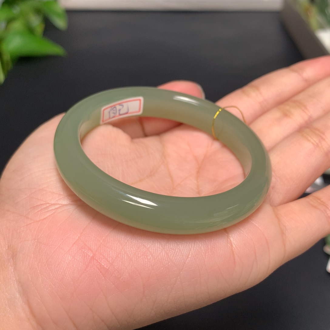 和田玉手镯未镶嵌52