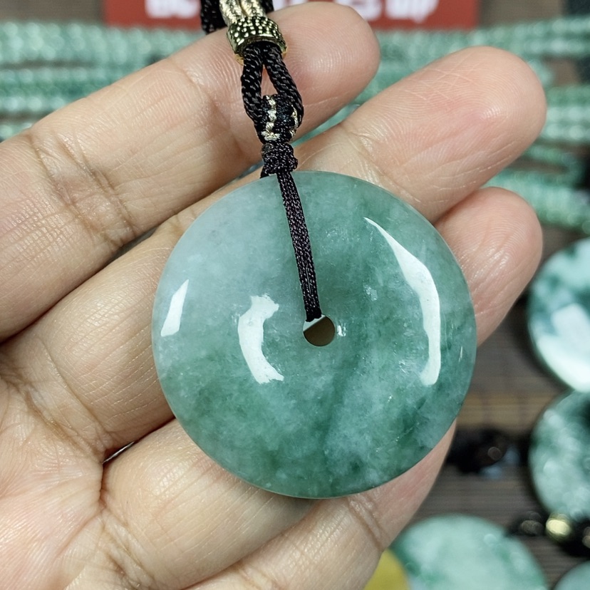 【闪购商品】翡翠颈饰未镶嵌玉吊坠翡翠玉平安扣