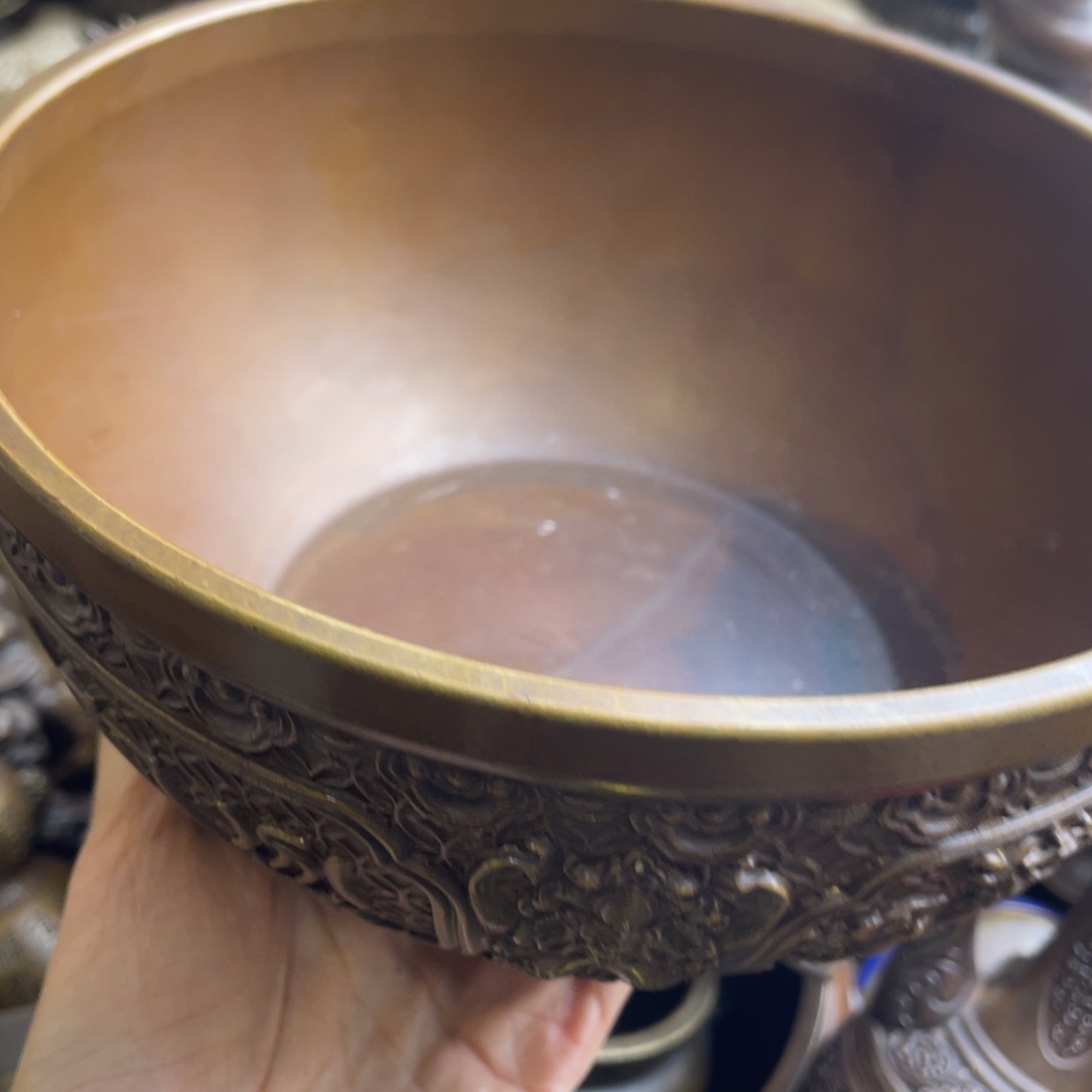 原矿风磨铜聚宝盆。