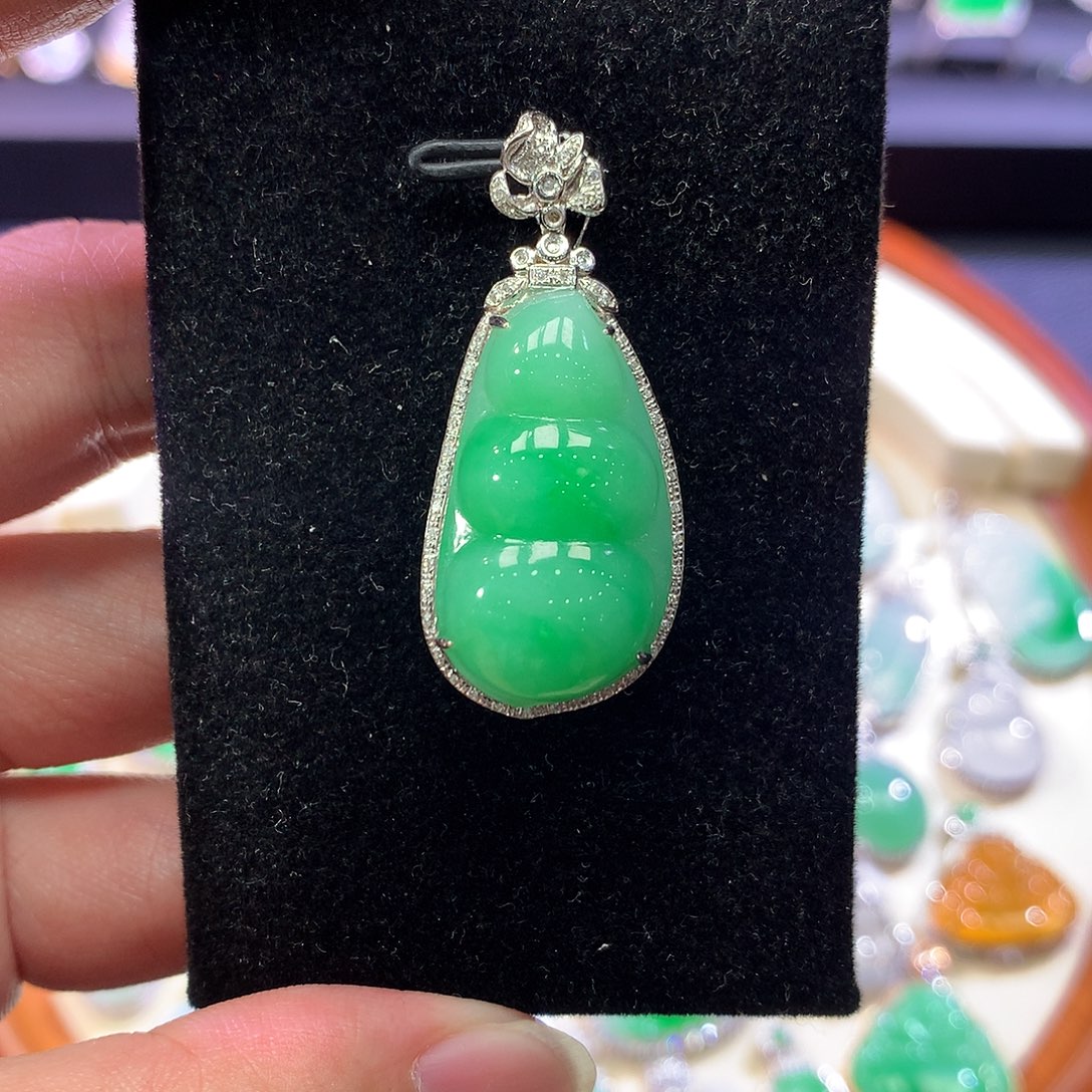 翡翠18K金镶嵌吊坠(不含链)