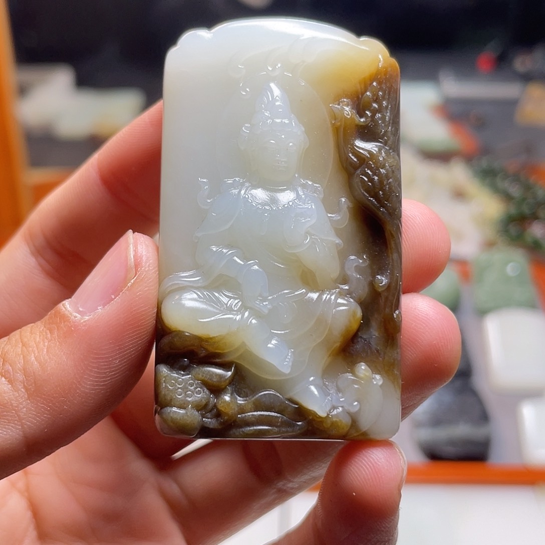 定制和田玉挂件未镶嵌