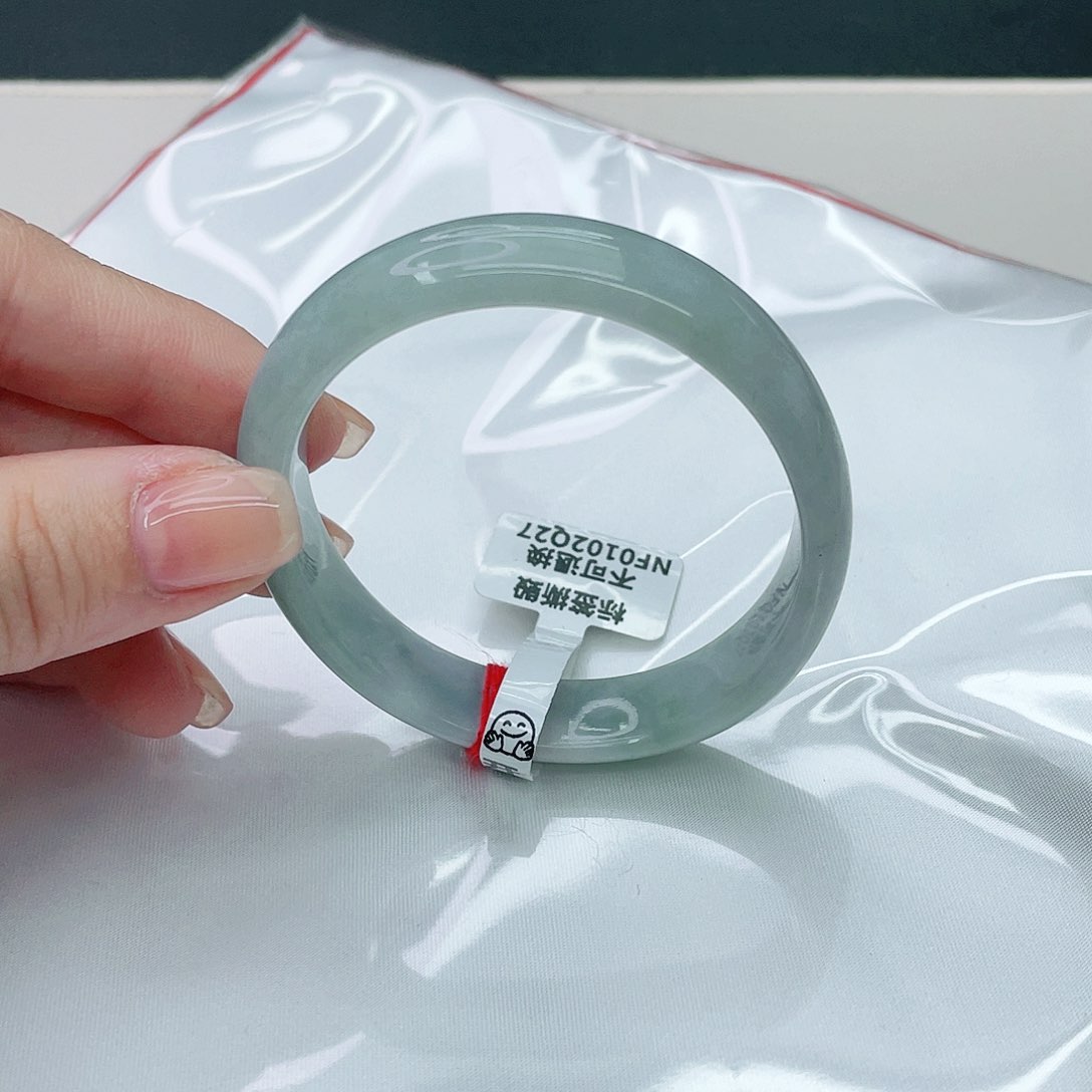 翡翠手镯未镶嵌贵妃56.5