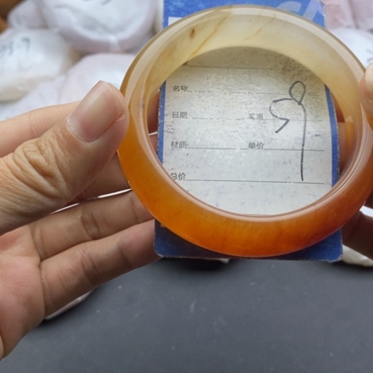 石英质玉未镶嵌手镯