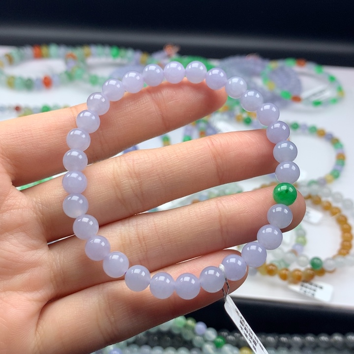 翡翠手镯未镶嵌卡