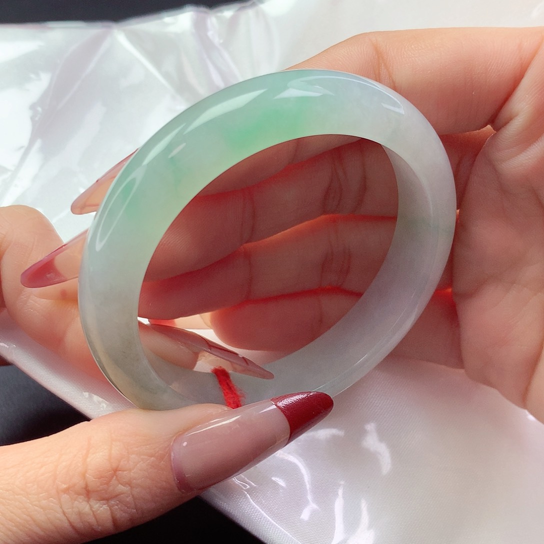 【闪购商品】翡翠手镯未镶嵌a 10675