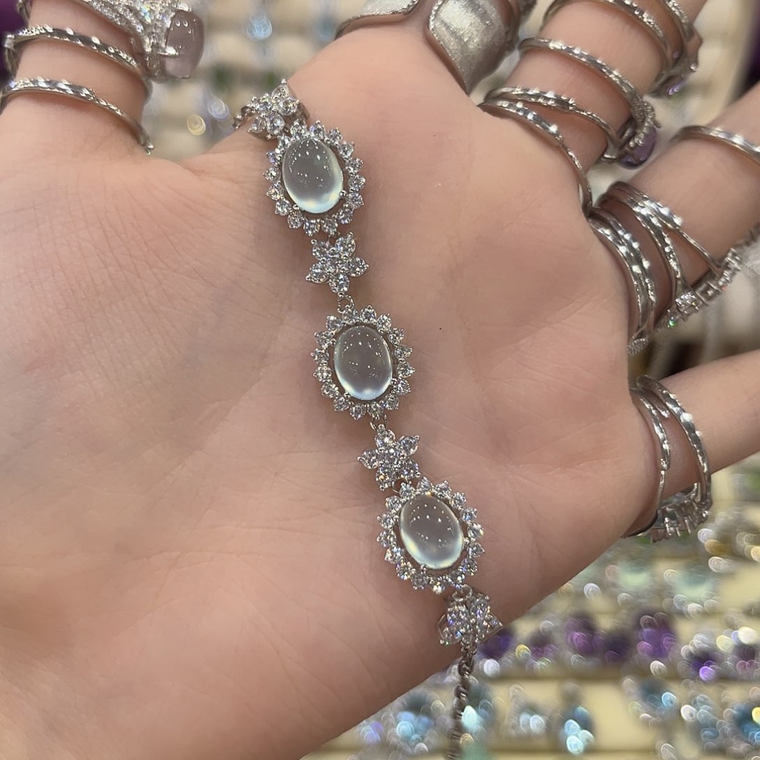 喝***汁蛇纹石玉银S925镶嵌女款手链