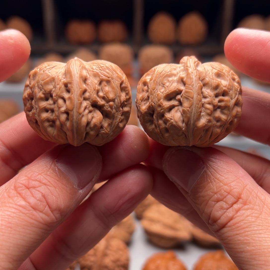 文玩核桃把件38平谷元宝