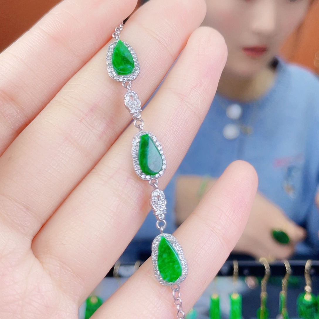 翡翠银S925镶嵌耳饰