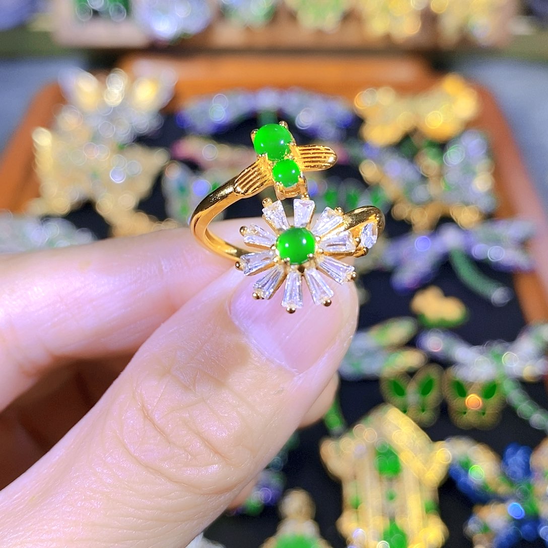 颈饰银S925镶嵌翡翠