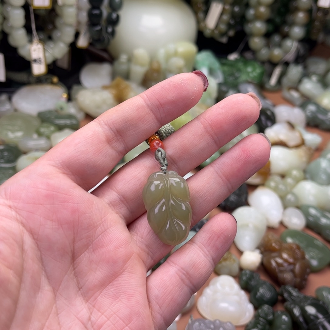 和田玉未镶嵌吊坠(不含链)