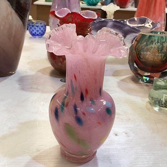 琉璃花瓶高45厘米宽9厘米