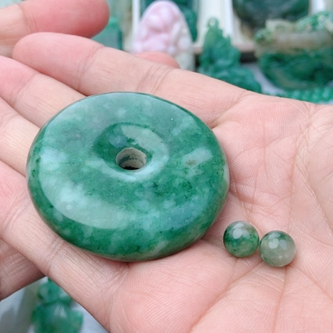 未镶嵌独山玉吊坠(不含链)茶*