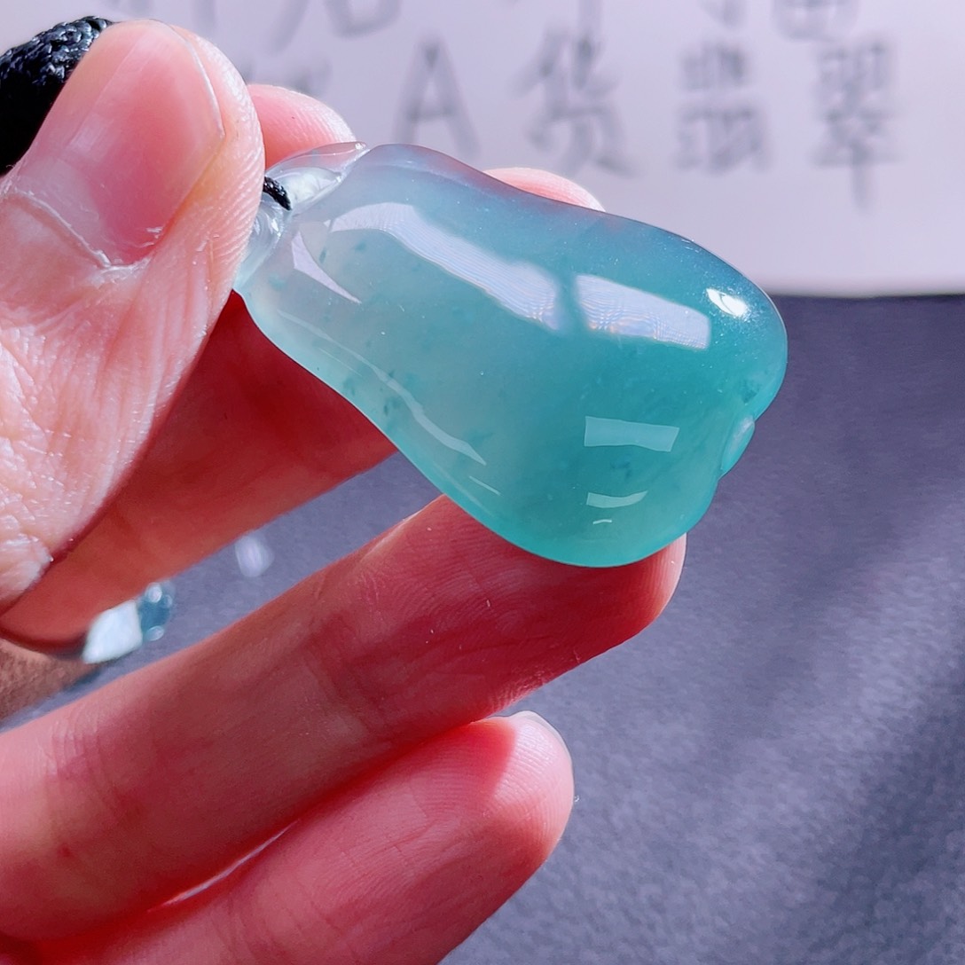 翡翠颈饰未镶嵌888888888