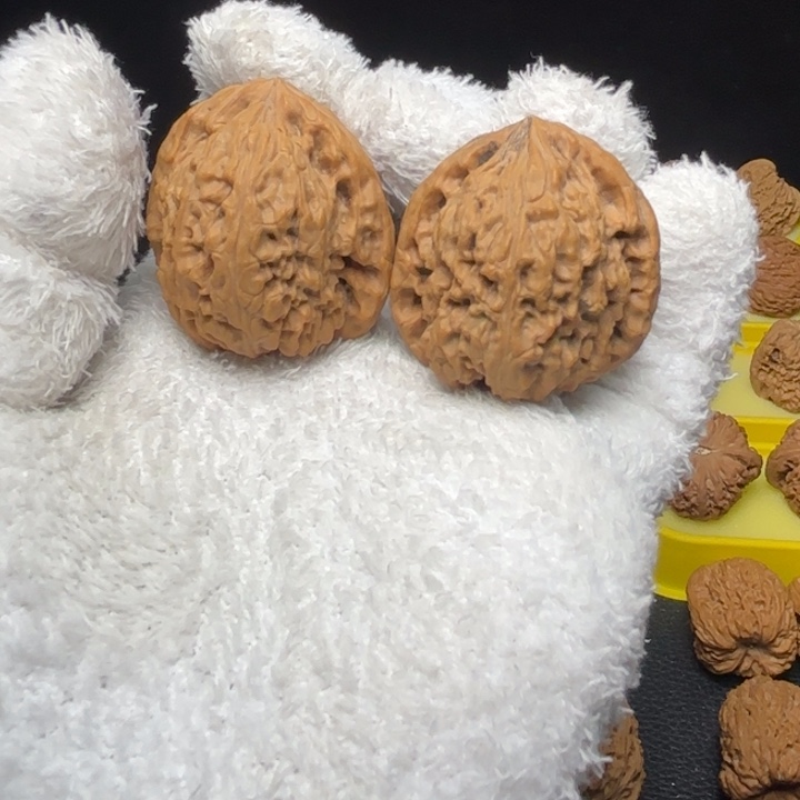 把件文玩核桃凹底三角39尺6