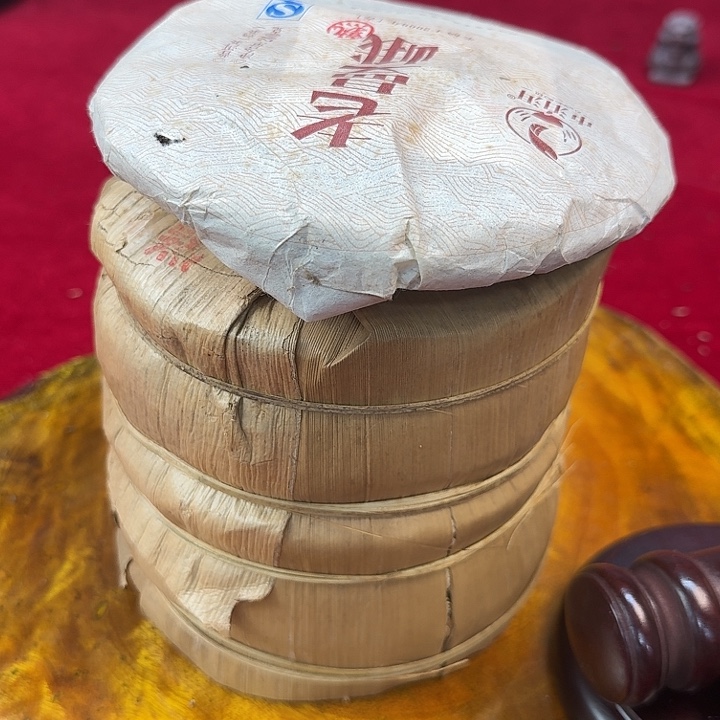 老曼峨熟茶8饼2009年