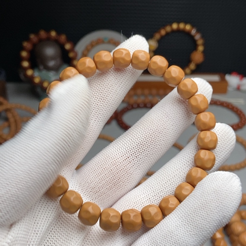 【闪购商品】猴头核桃吊坠2***.奶酪