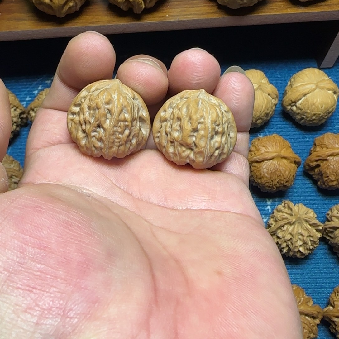 离***人文玩核桃吊坠全品30门头沟元宝