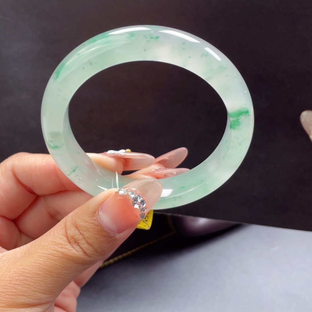 石英质玉手镯未镶嵌?*?