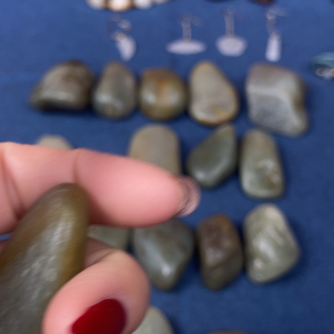 和田玉（糖玉）珠宝奇石未镶嵌妙**?