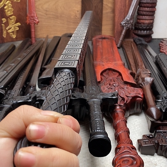 紫光檀木木80长打神鞭