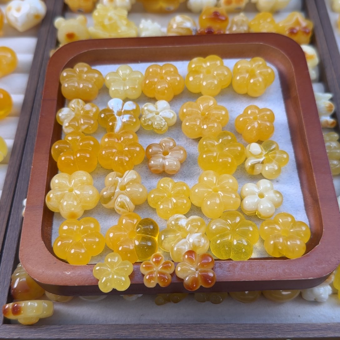 琥珀未镶嵌珠宝奇石热*茶