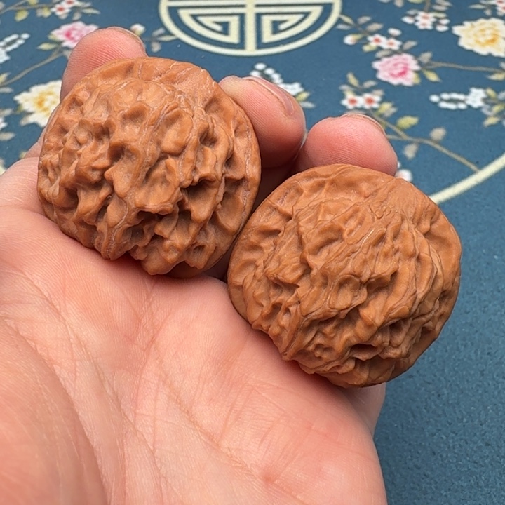 文玩核桃吊坠39.5 全品 山地天地