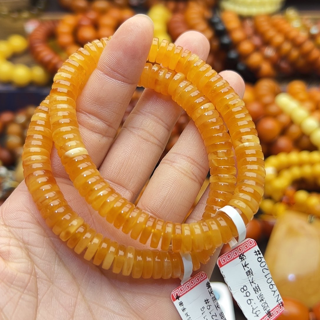 琥珀未镶嵌珠宝奇石多样性发其一