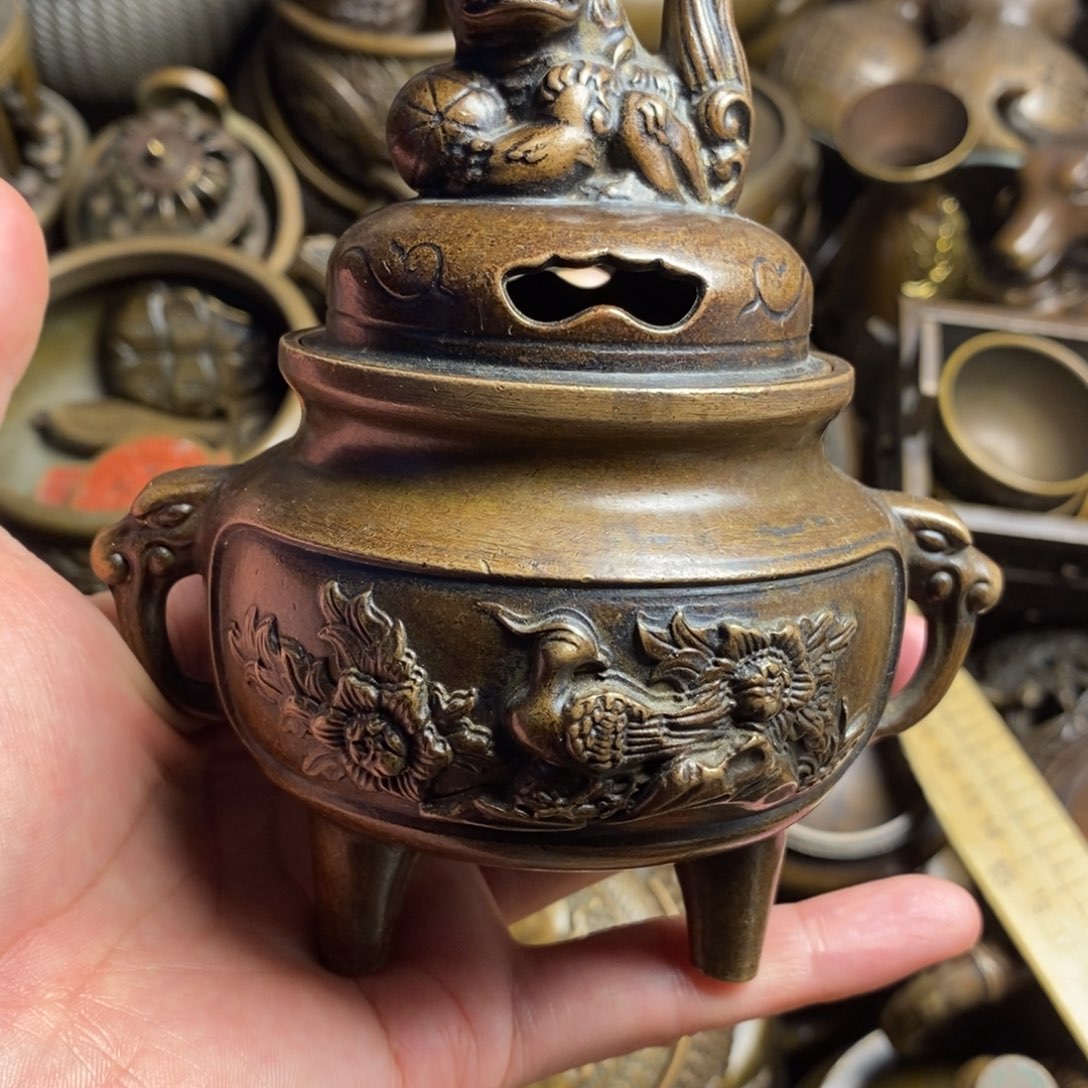 精美铜器做工精良