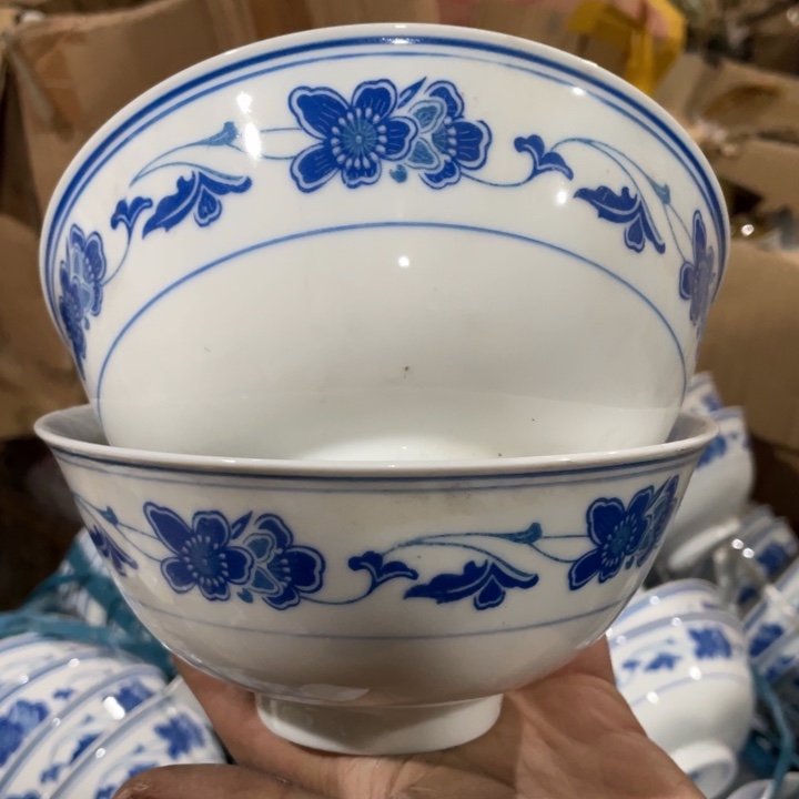 摆件陶瓷盘子碗砂锅都有2个