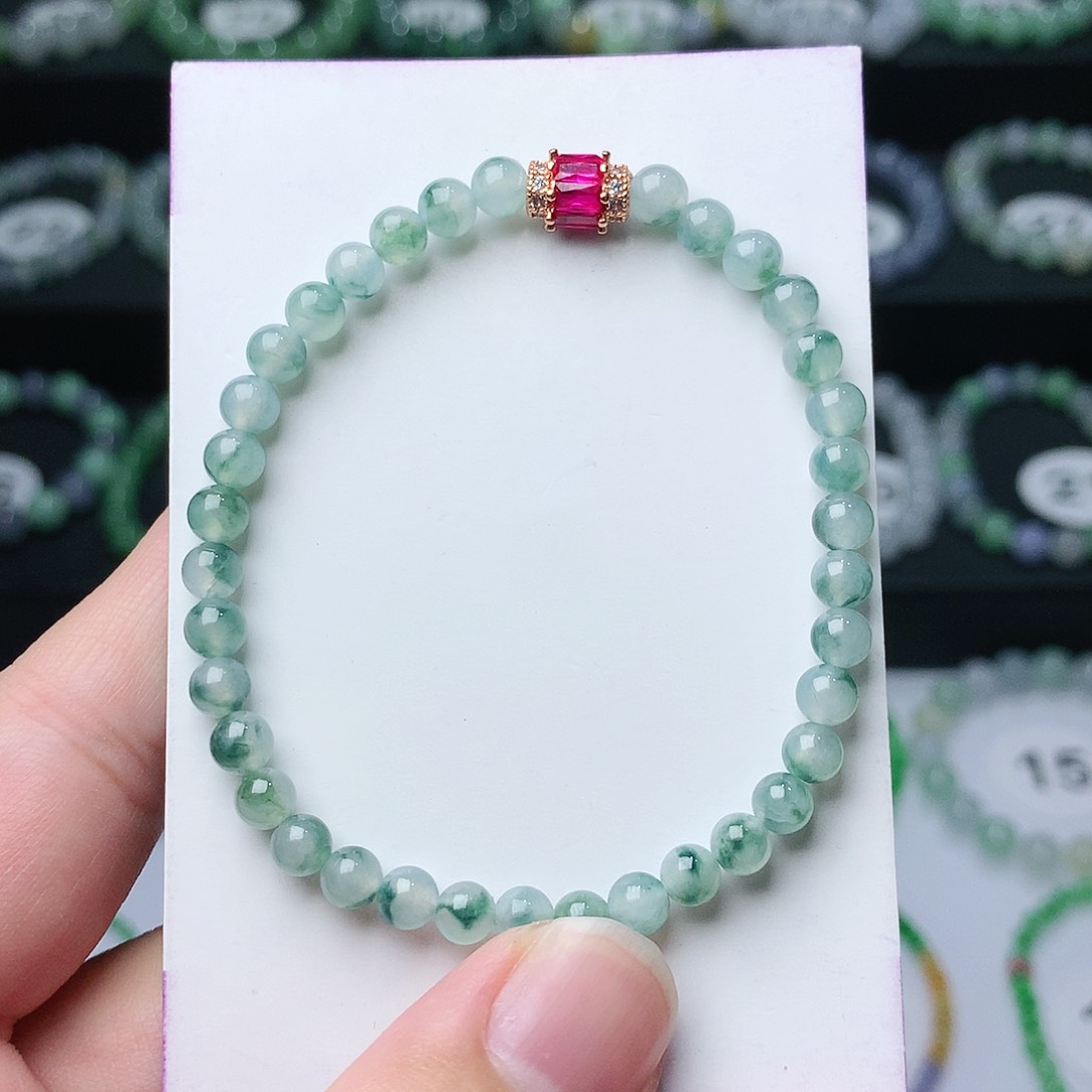 翡翠手链未镶嵌翡翠