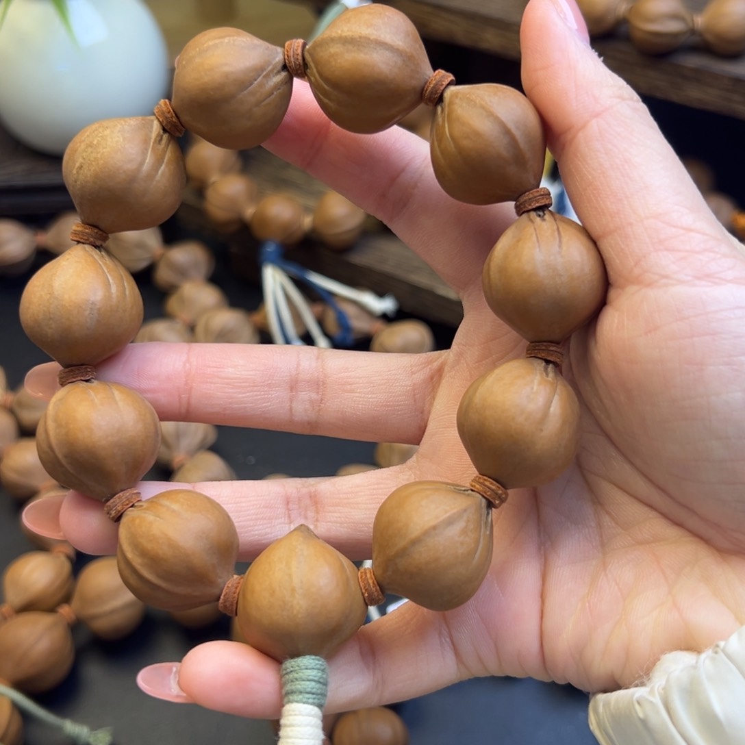 手串橄榄核づ****?001 22×25