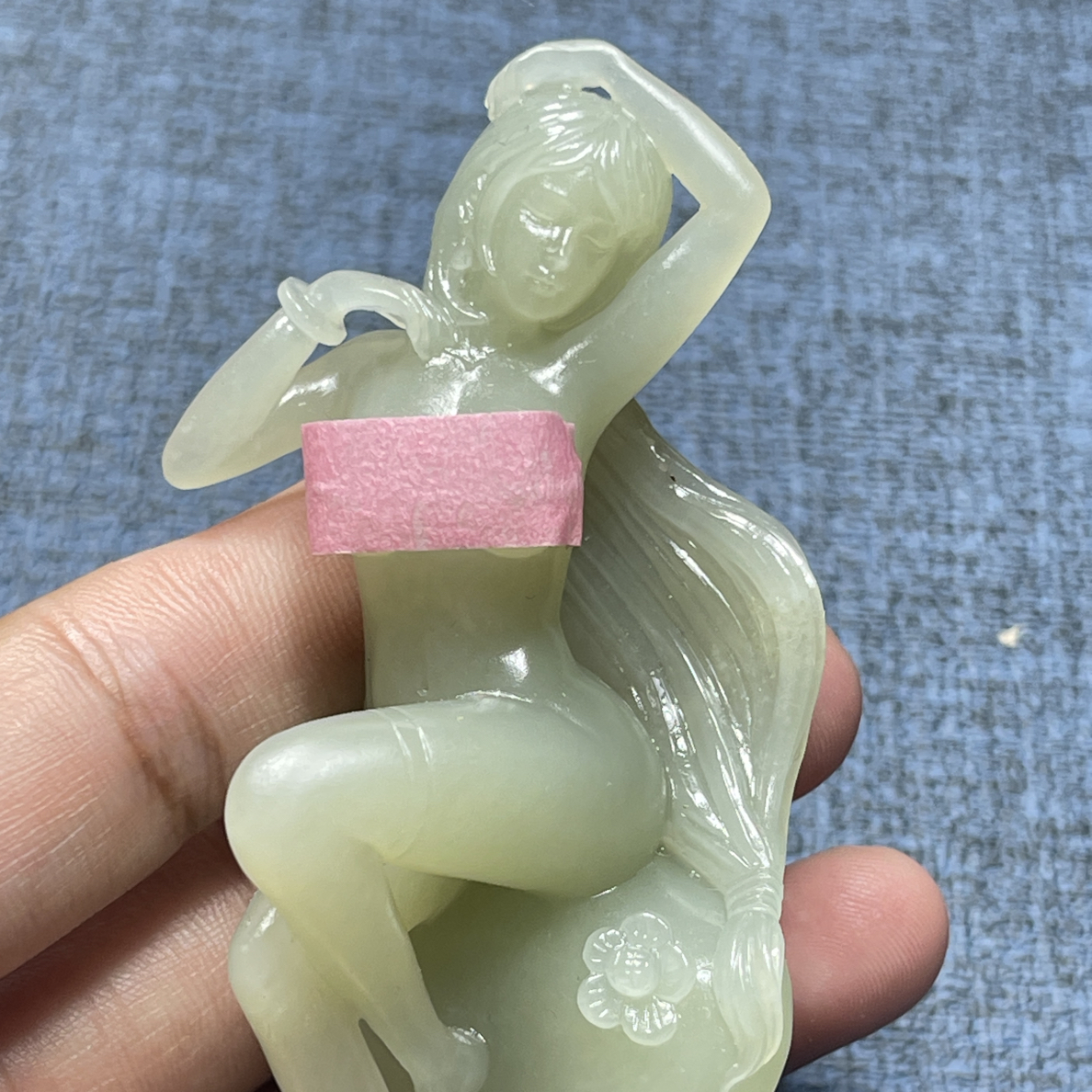 玉美人，和田玉手把件