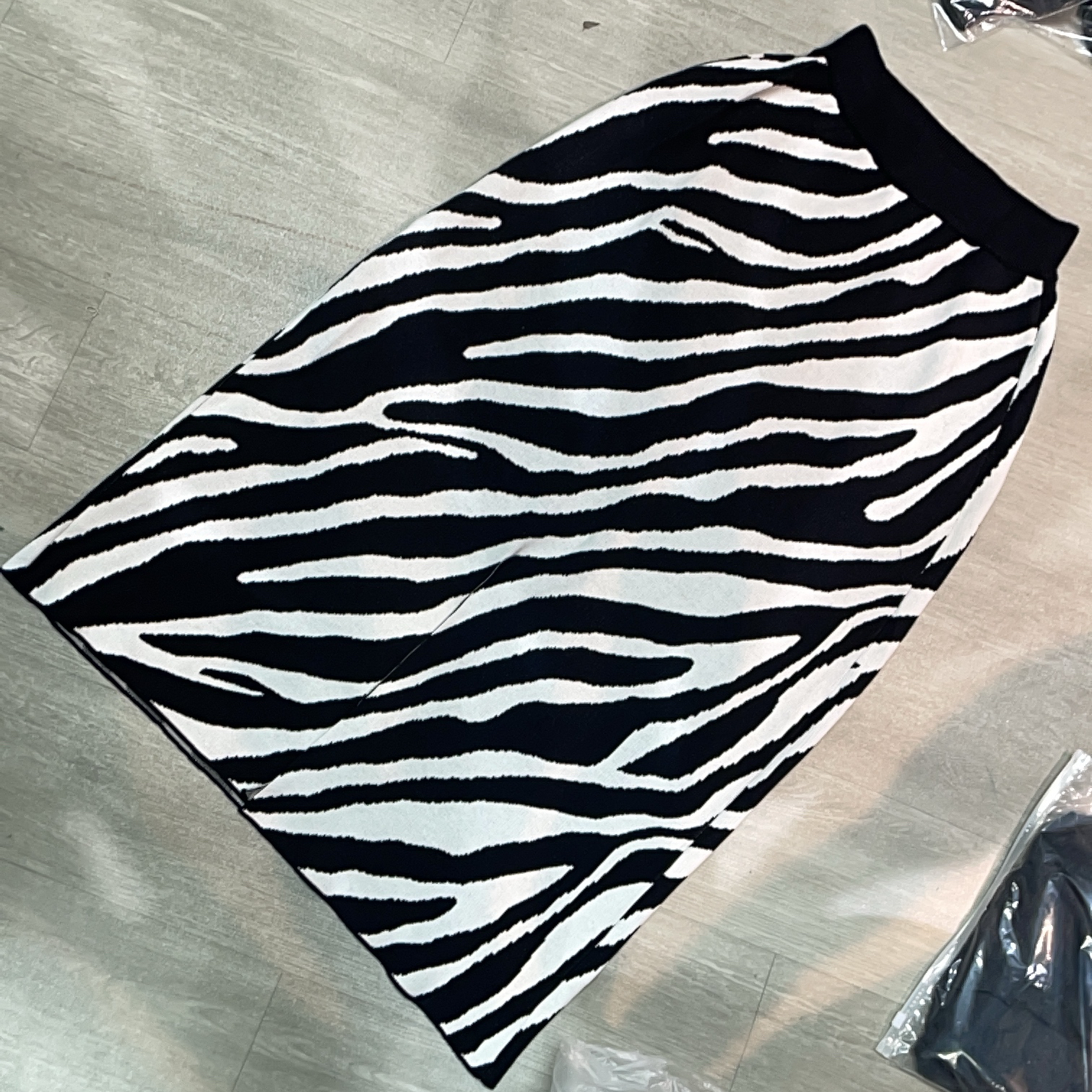 斑马纹高腰显瘦包臀秋冬半身裙小众设计感-果梓070