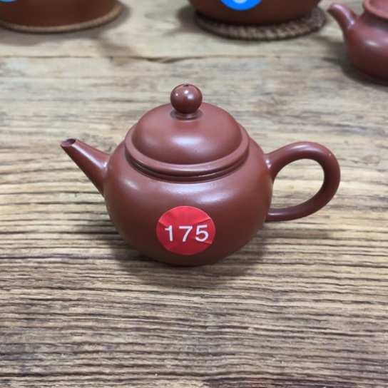 潮州朱泥手拉壶泡茶壶一个