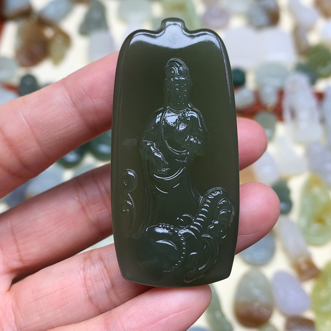 和田玉颈饰未镶嵌