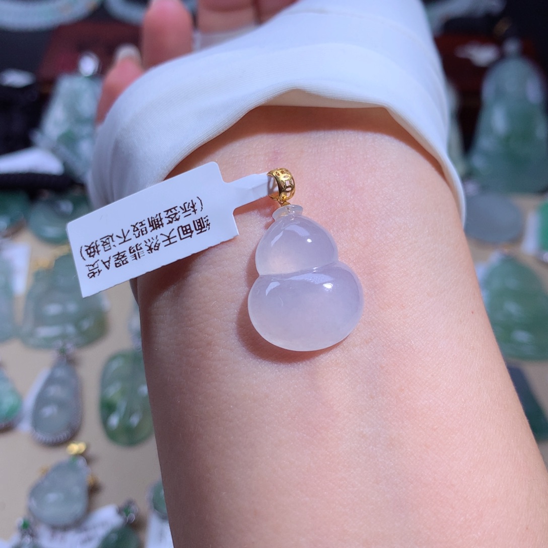 翡翠颈饰18K金镶嵌葫芦