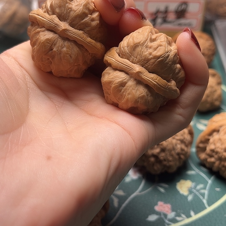 用****8文玩核桃把件37蛤蟆头