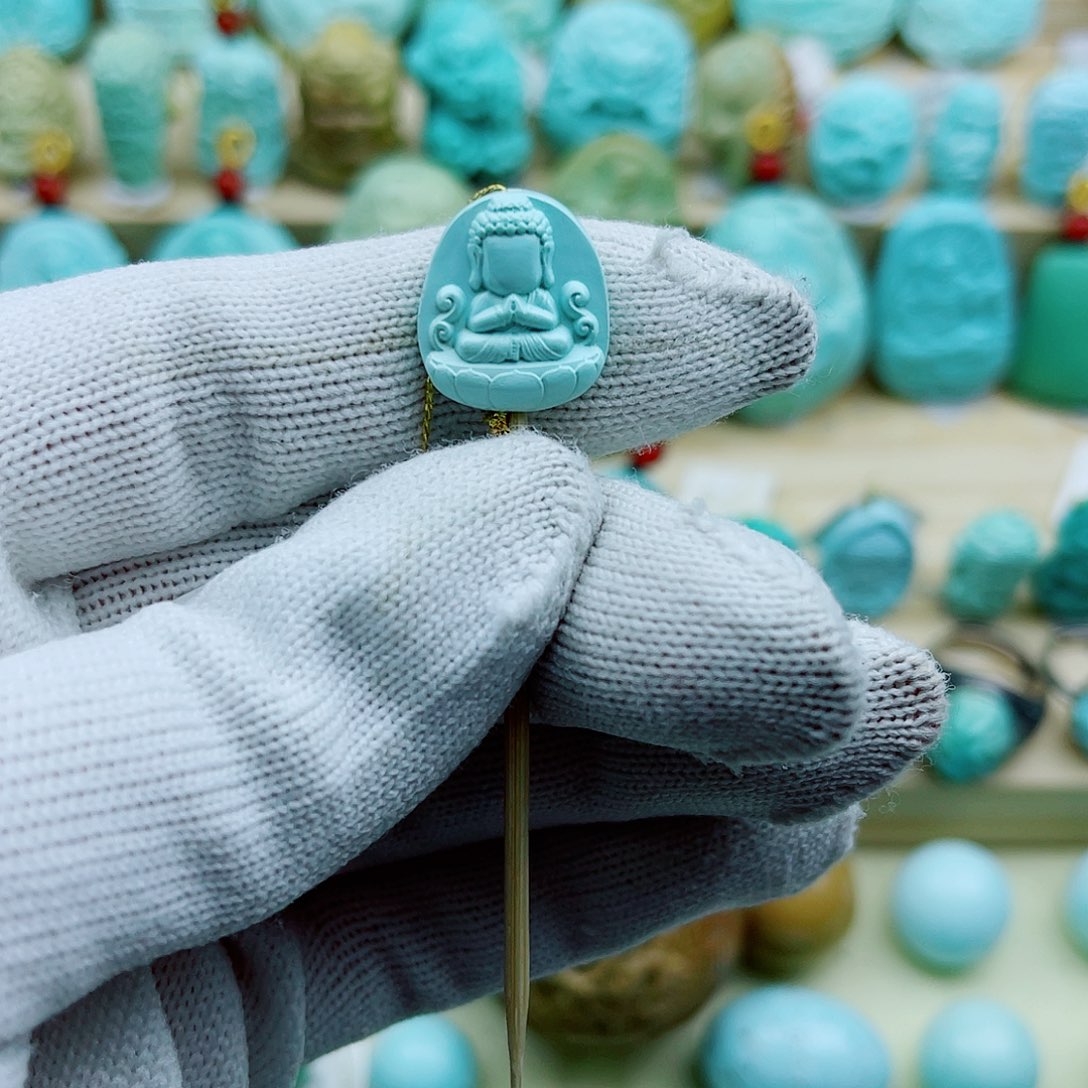 绿松石未镶嵌珠宝奇石