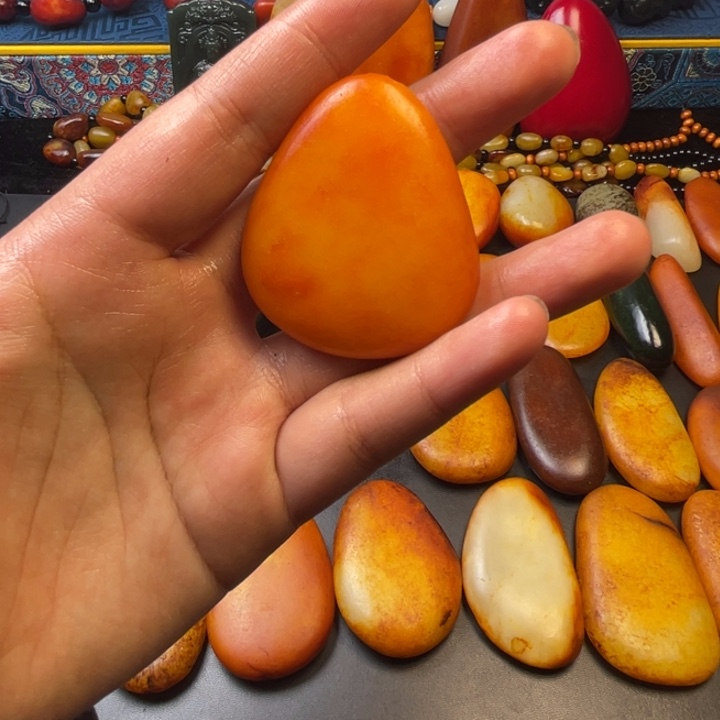 相***缘和田玉未镶嵌颈饰