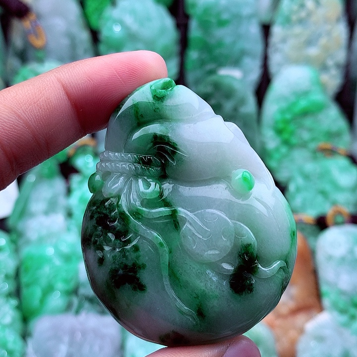 翡翠吊坠(不含链)未镶嵌