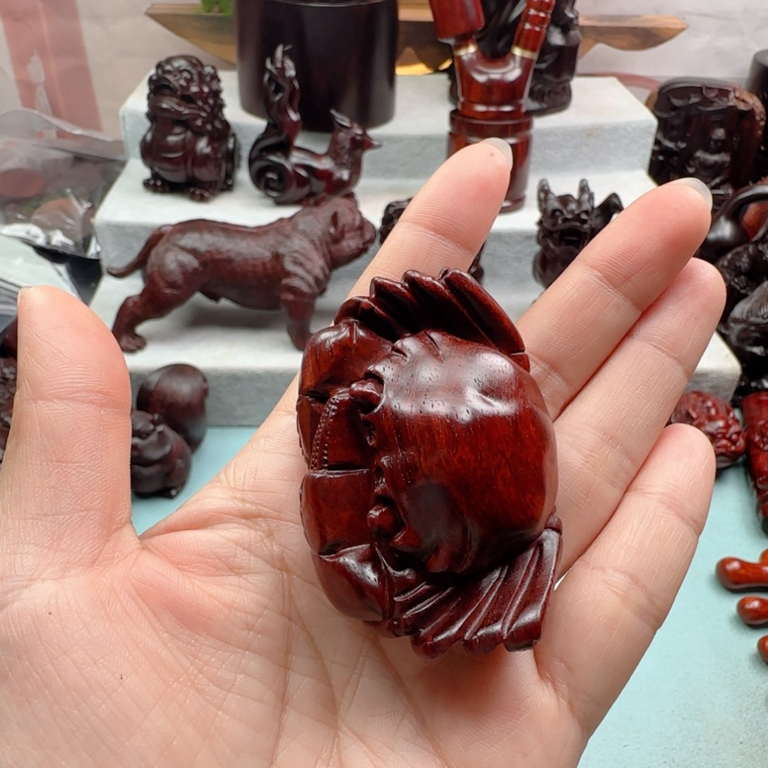 小叶紫檀把件拉*拉螃蟹
