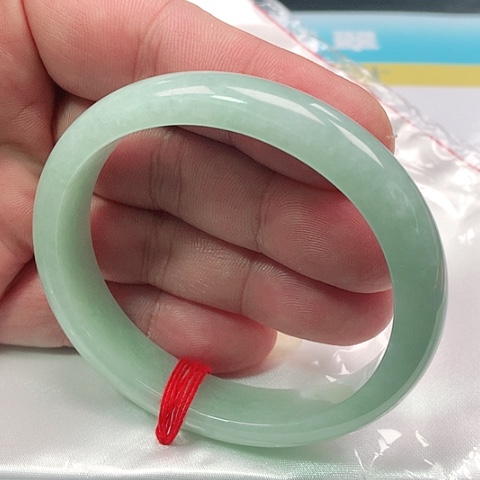 翡翠手镯（贵妃镯）未镶嵌0723号