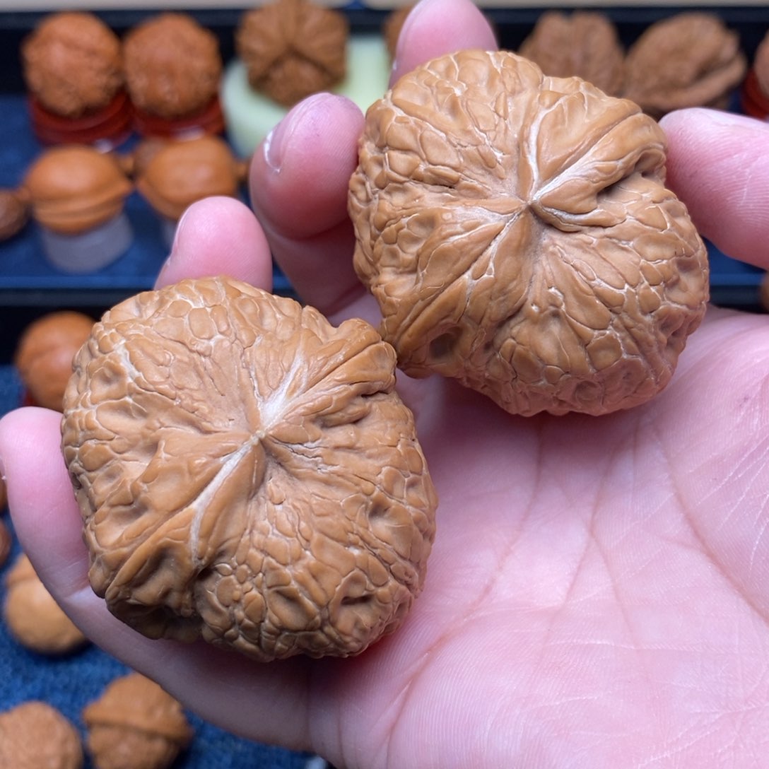 文玩核桃把件手捻精品驴打滚